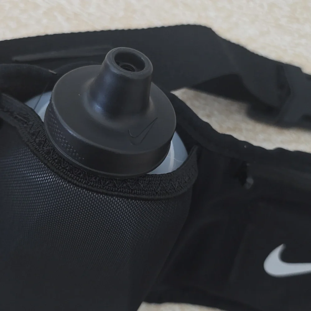 NWT Nike Double Bottle Running Hydration Belt - Picture 3 of 5